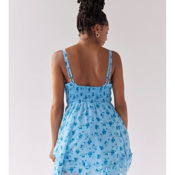 Urban Outfitters beautiful blue floral summer dress - Picture 5 of 6